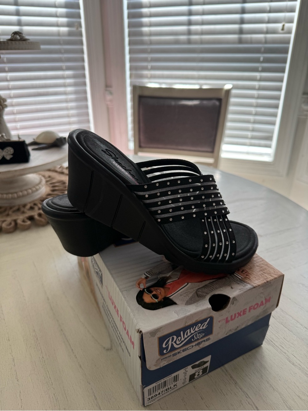 SKECHERS - Women’s Black Slide Sandals with Studded Bling Straps EUC 8 - Picture 3 of 8